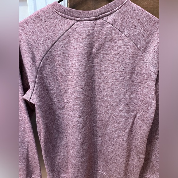 North Face Bundle: Long Sleeve Zip Hoodie & Heritage Patch Crewneck Sweatshirt - Picture 3 of 10